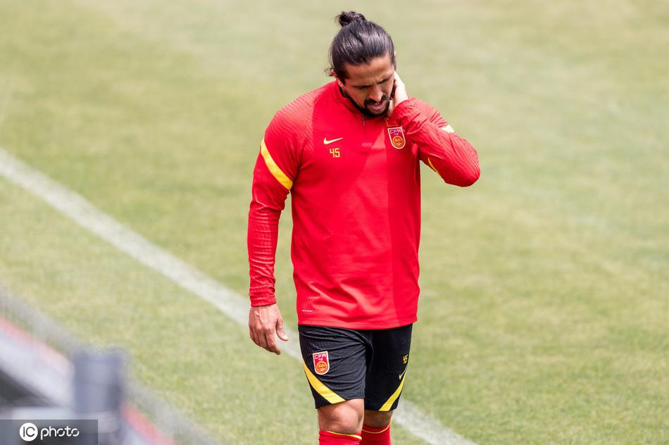 足球报：洛国富加盟泰达谈判陷入僵持 可能性仅1成