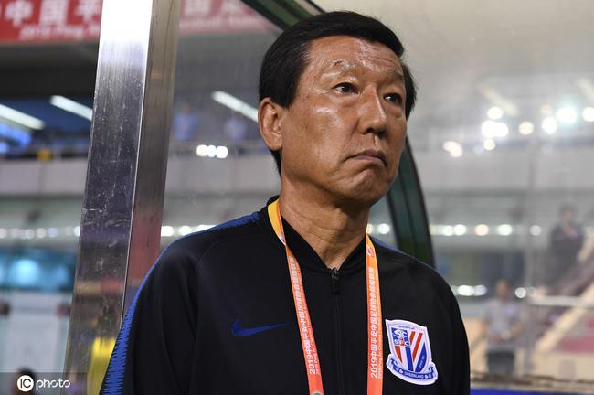 悍将伤+回避条款!申花中卫3人无缘首战 崔康熙犯难