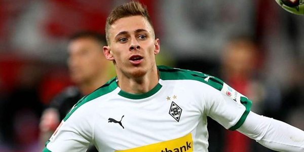 索尔根·阿扎尔介绍