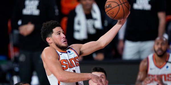 91次30+升至队史第一！ 科比接班人才23岁