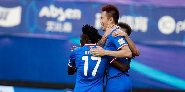 金信煜医院检查脚踝伤情不乐观 不能落地无法行走