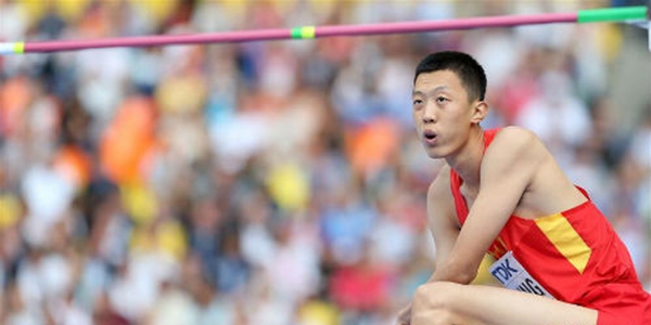 张国伟退役原因介绍