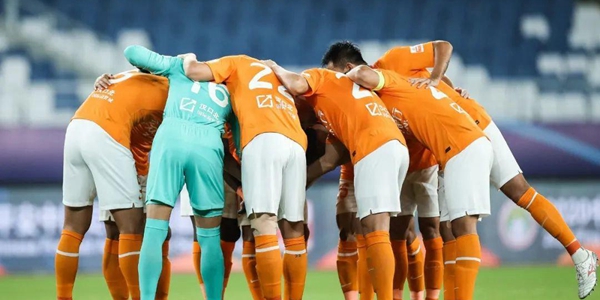 稳居第3!卓尔逆转国内球员该获赞 换下埃弗拉因...