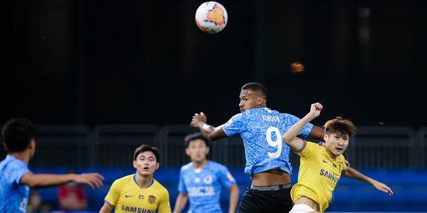 申花尴尬窘境有利大连 但有个微妙关系或影响心态