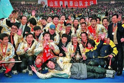 1999年双冠王山东鲁能球员名单