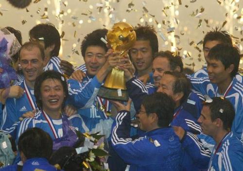 2005年足球双冠王大连实德球员名单