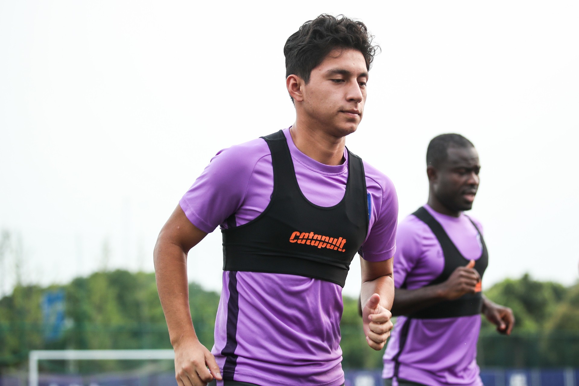 曹阳正在哪里踢球