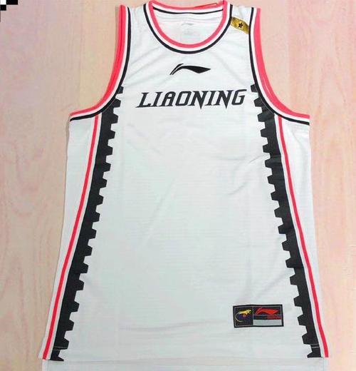 cbacba球衣肩膀斜杠代表什么?有什么含义吗？