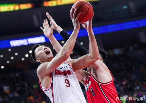 回顾事件：易建联完爆沈梓捷