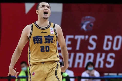 西热力江人物介绍