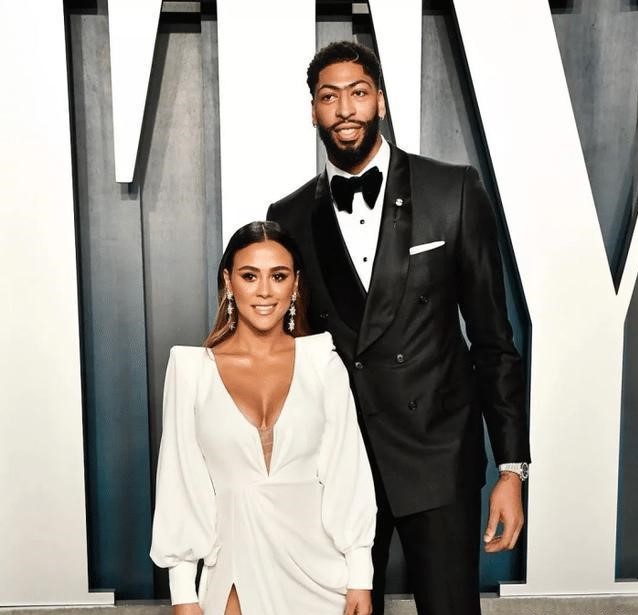 安东尼-戴维斯的女友介绍