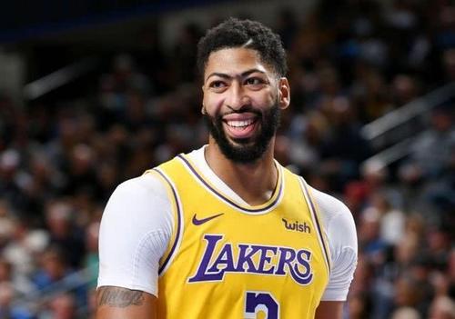 安东尼-戴维斯的身价和年薪一览