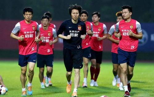 球员李铁的绰号是什么？