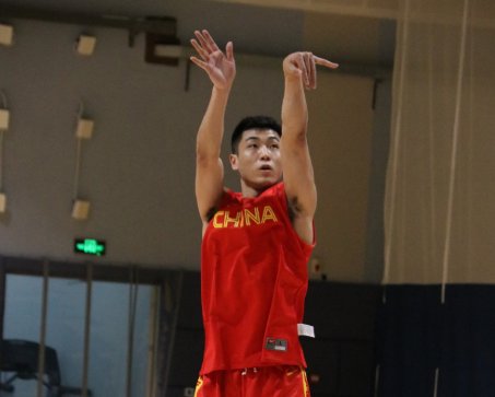 高诗岩个人介绍