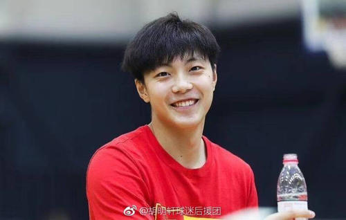 胡明轩个人介绍