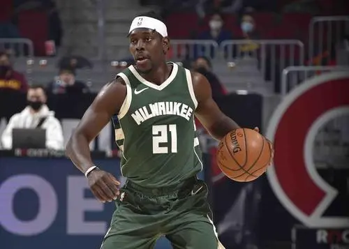 霍乐迪穿几号球衣？