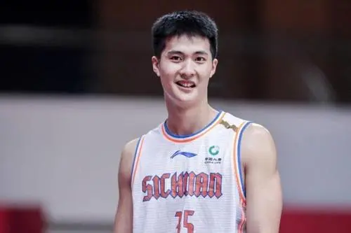 朱松玮个人介绍