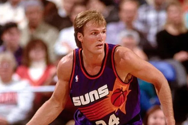 汤姆·钱伯斯个人介绍