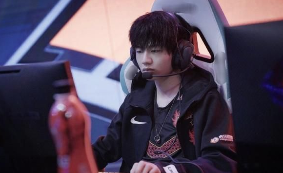 FPX战队成员刘青松个人介绍