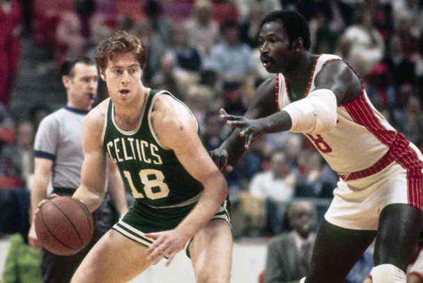 戴夫-考恩斯个人介绍