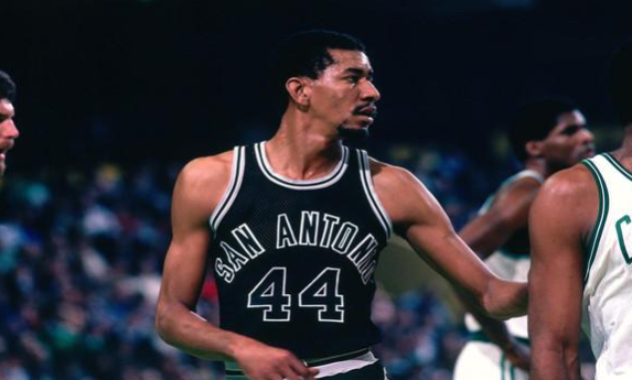 乔治格文叫冰人的原因