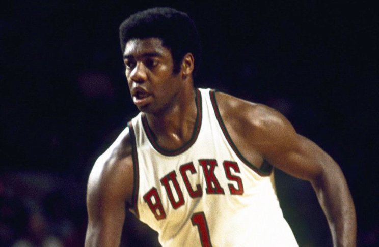 奥斯卡罗伯特森身高、体重数据