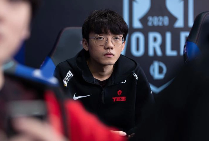 TES战队成员梁家源个人介绍