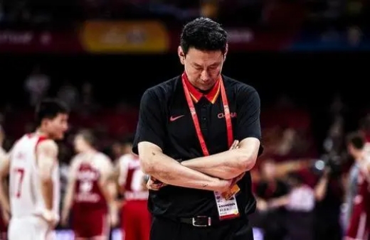 李楠篮球个人介绍