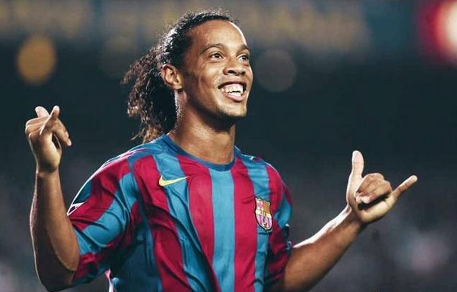 罗纳尔迪尼奥个人介绍