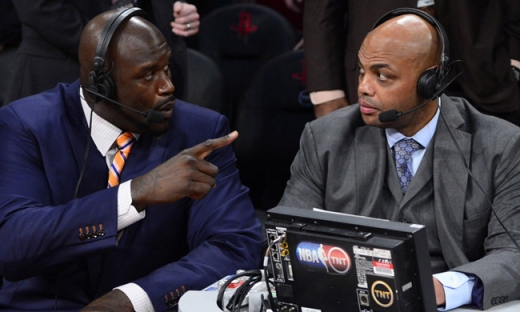 巴克利抱摔奥尼尔视频