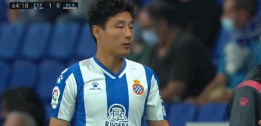 武磊在西班牙人错失单刀机会