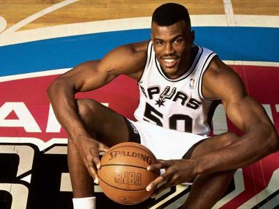 大卫·罗宾逊职业生涯介绍