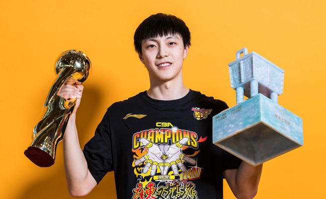 cba球员胡明轩个人介绍