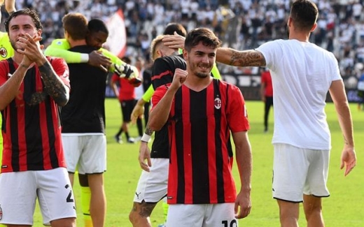 欧冠AC米兰vs马德里竞技