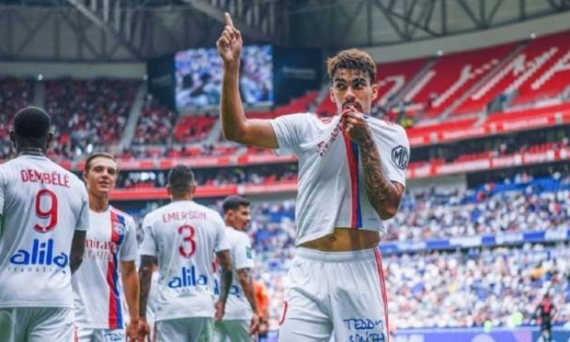 欧冠亚特兰大vs年轻人首发替补名单