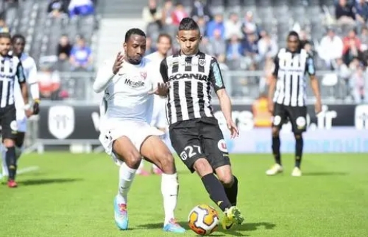 法甲昂热vs梅斯首发替补名单