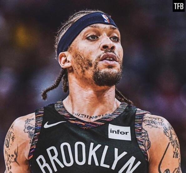 迈克尔·比斯利个人介绍