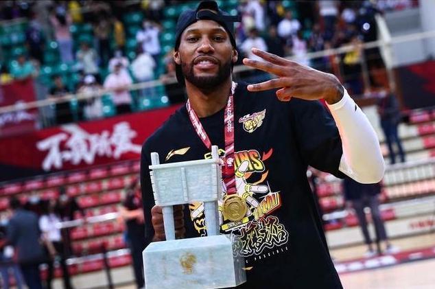 CBA球员克拉伦斯·威姆斯年薪介绍