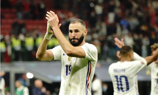 本泽马曾经被踢出法国队得原因