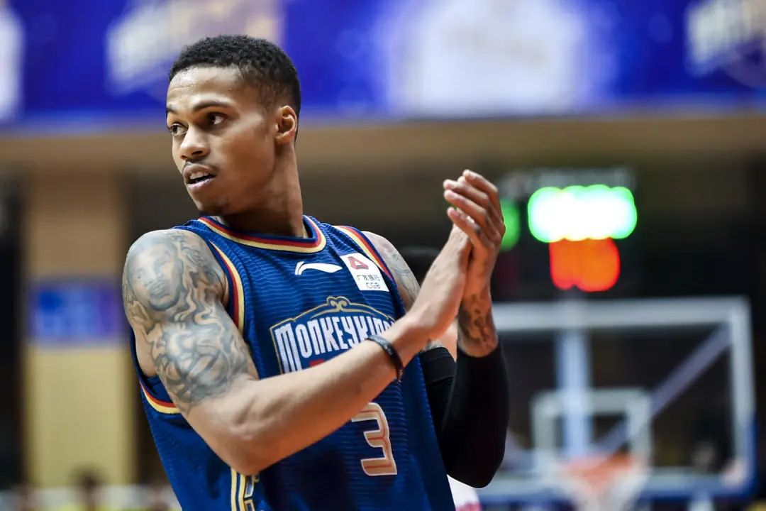 约瑟夫·杨与保罗乔治的关系介绍