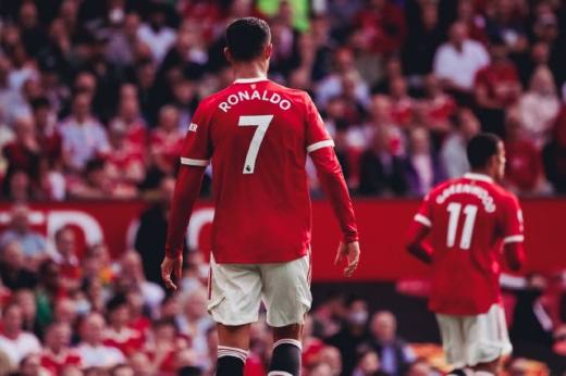 欧冠曼联追3球翻盘，C罗绝杀成功