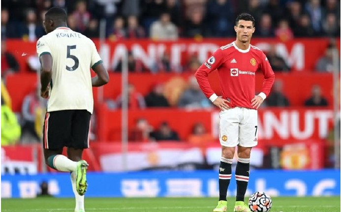 英超曼联主场迎战利物浦0-5惨败