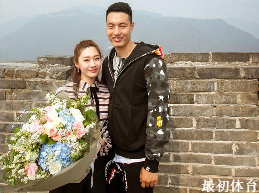 翟晓川的老婆介绍