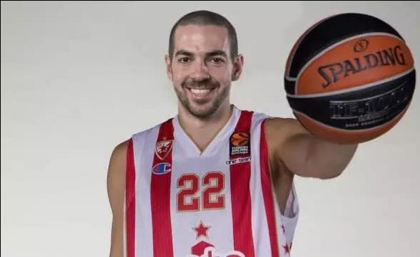 泰勒·罗切斯特个人介绍