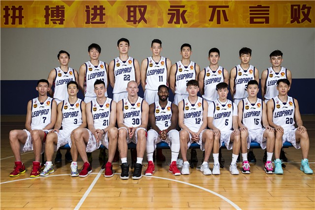 CBA常规赛福建vs深圳比赛分数介绍