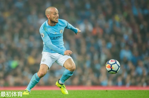 曼城时期大卫-席尔瓦剃光头的原因