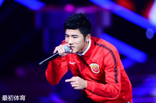 上海上港李圣龙唱歌视频、歌曲大全