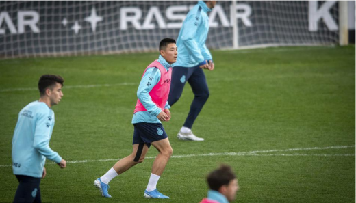 国足主力球员之一武磊已返回西班牙人训练