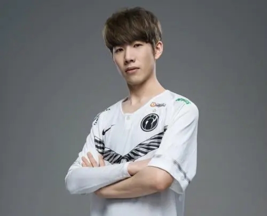 姜承録theshy身高体重介绍