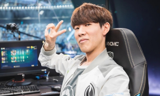 theshy手受伤原因时间介绍